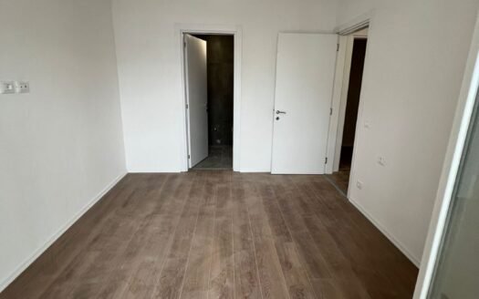 Jepet me Qera Apartament 3+1 tek Universe City